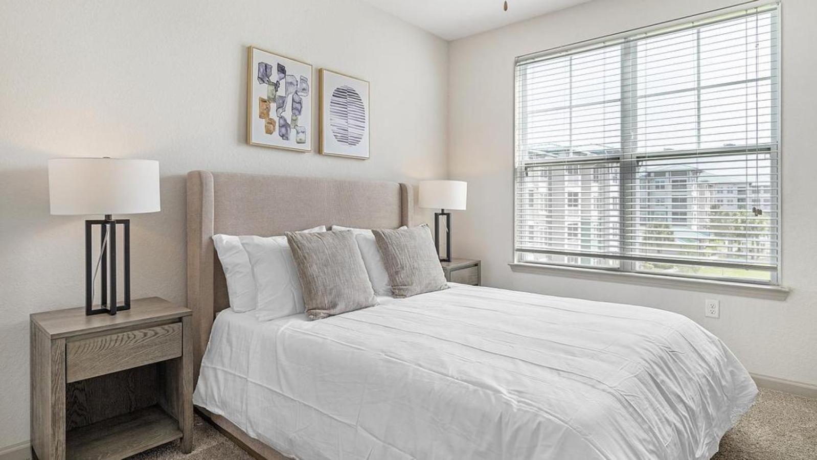 Landing At Center 301 - 2 Bedrooms In Belton Exterior photo